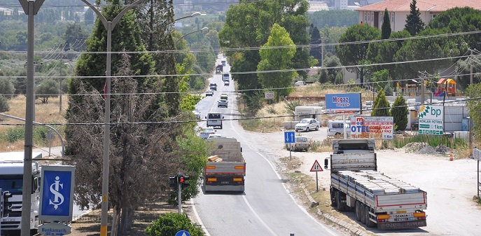 Ölüm Yoluna tepkiler büyüyor