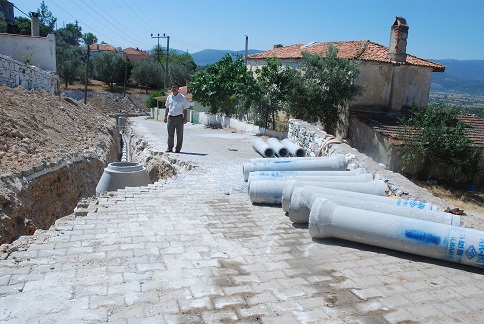 Bozarmut Kanalizasyon inşaatı tam gaz