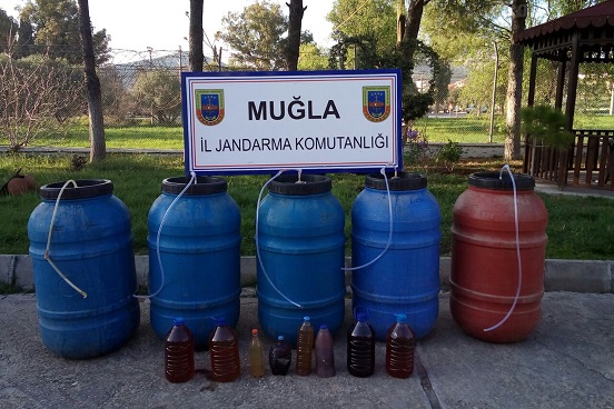 830 litre sahte içki ele geçirildi
