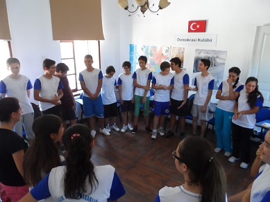 Yaz Okulu öğrencilerinden Gençlik Merkezine ziyaret