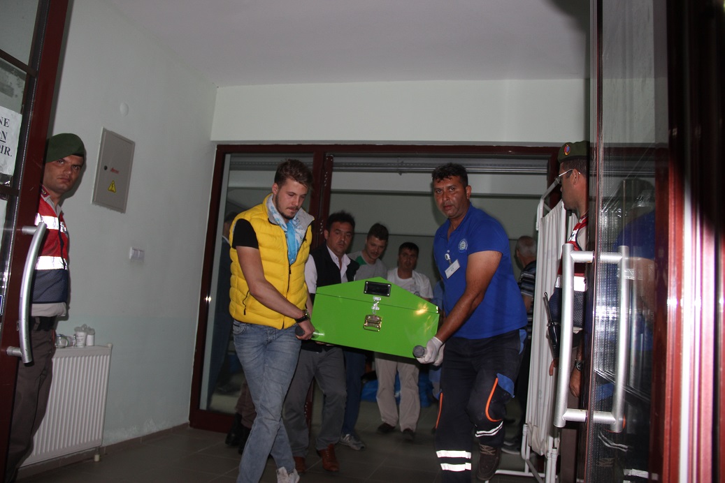 Cenazeler ailelerine teslim edildi