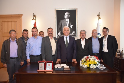 Muhtarlar istedi Büyükşehir yaptı