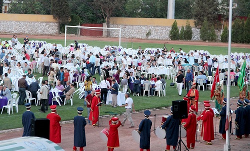 AK Parti 4 bin kişiye iftar verdi