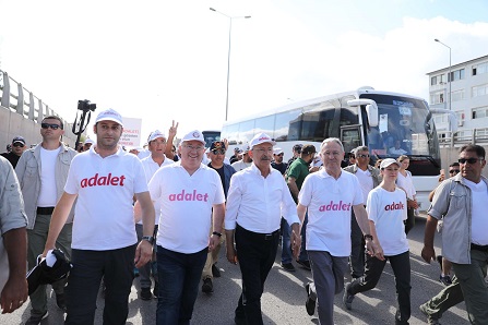 Gümüş, adalet için yürüdü