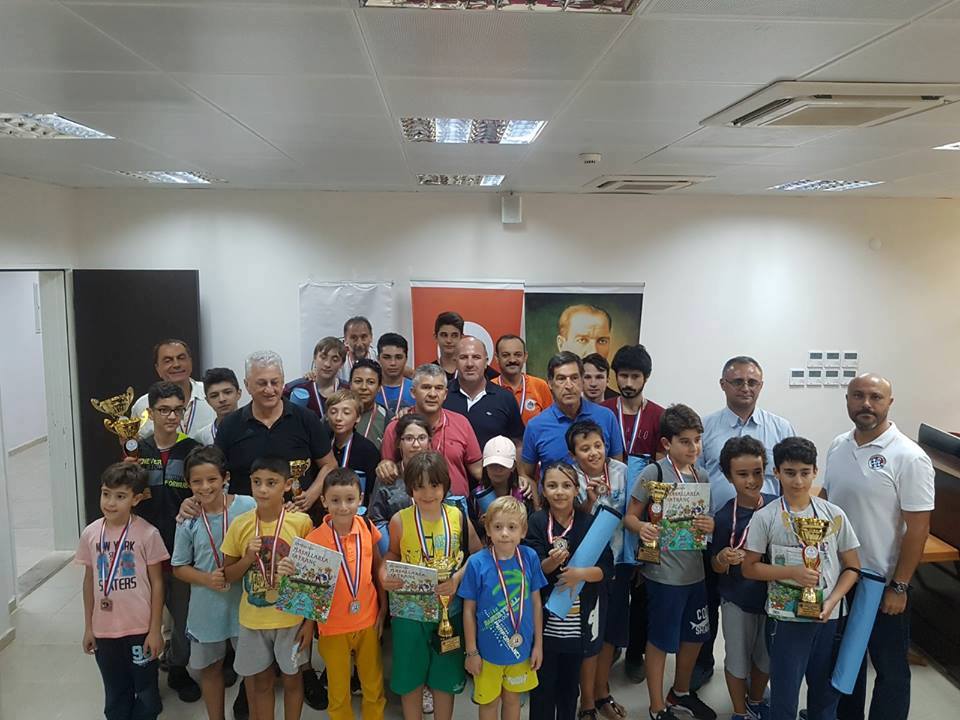 Süper Vezirler ve Süper Piyonlarda yarıştılar