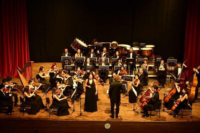 Büyükşehir Orkestrası sezonu açtı