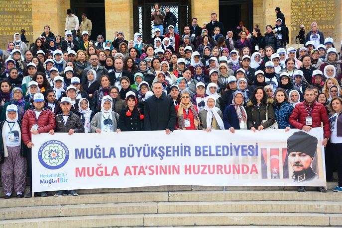 Muğlalı Kadınlar Ata’nın huzuruna çıktı