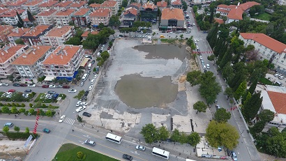 Eski Garaj Kent Meydanı oluyor