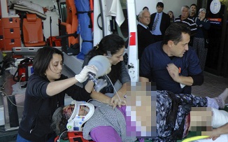 Uçuruma yuvarlanan araç 3 kişiye mezar oldu