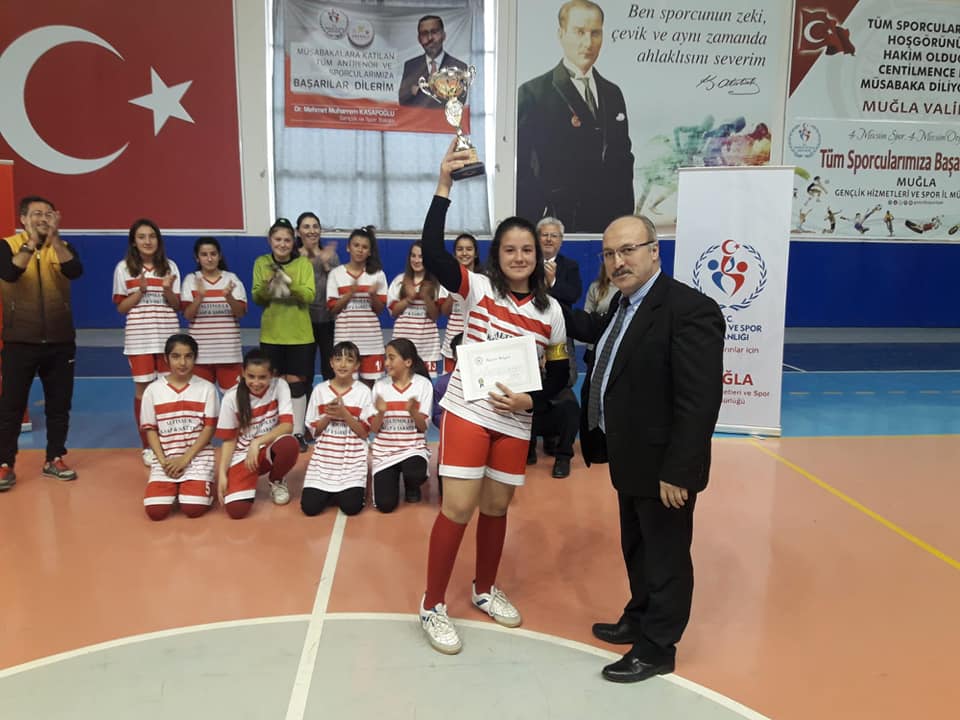 Fatih Futsalda Yine Şampiyon