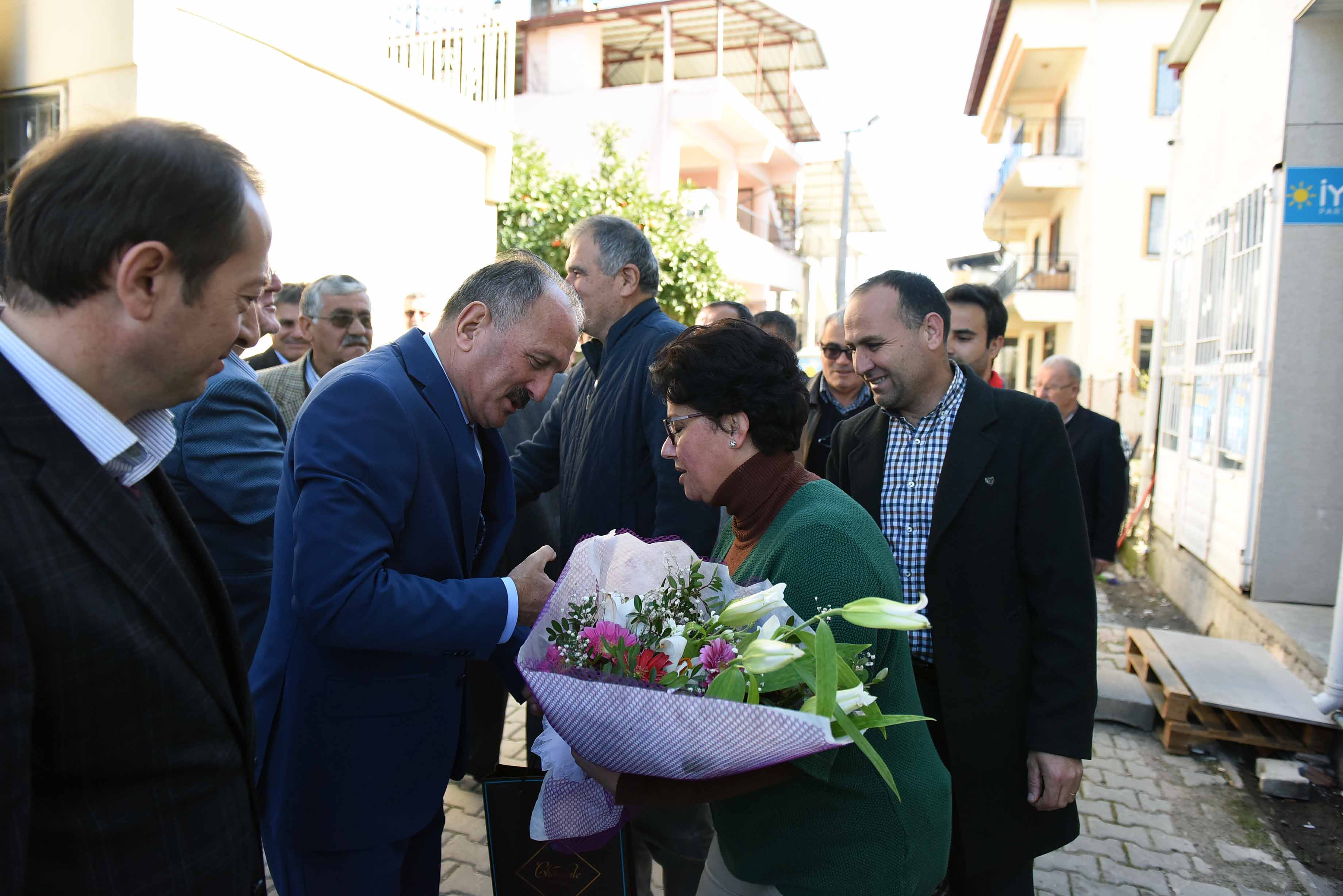 Başkan Saatcı, Seydikemer’den çiftçilere seslendi