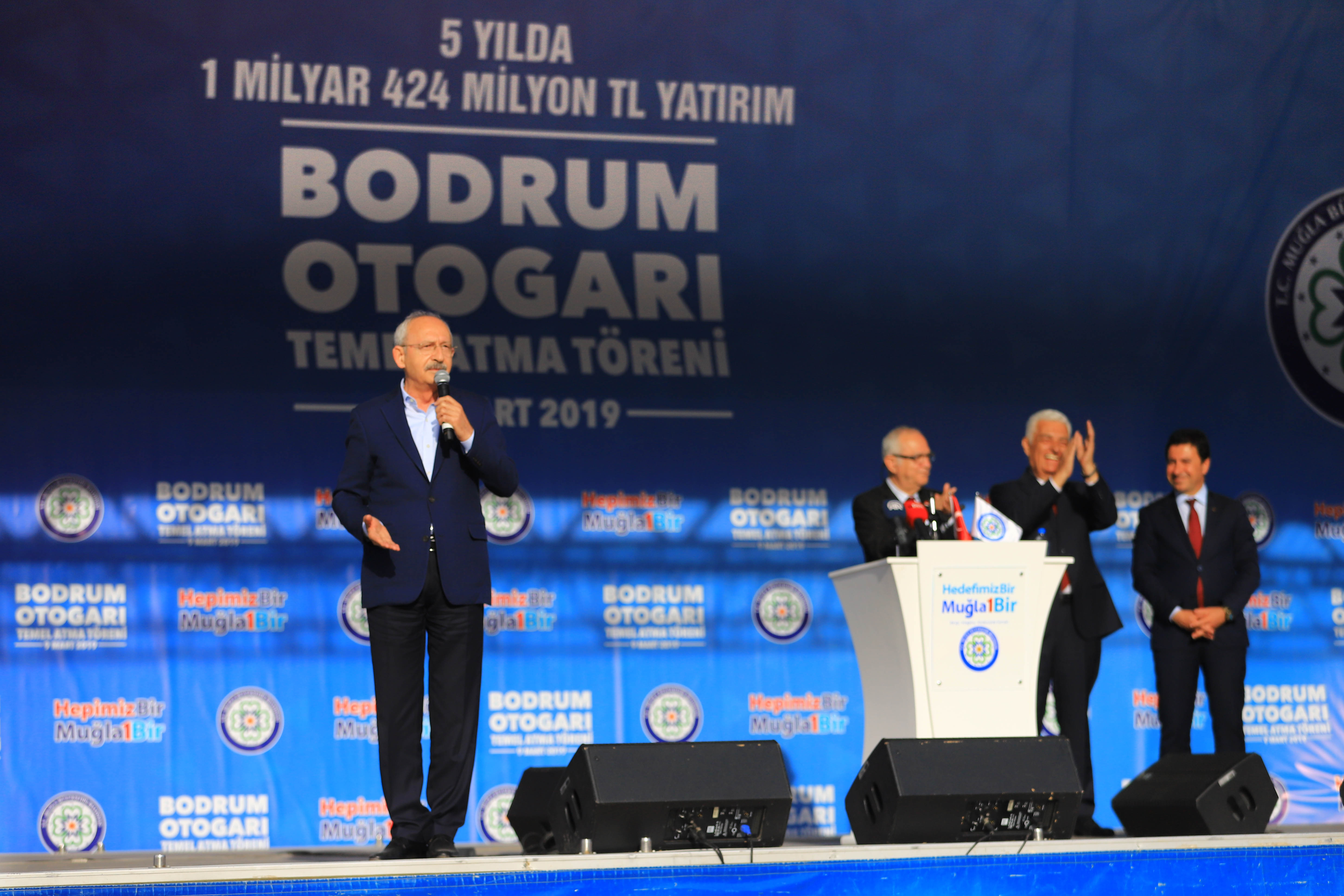 Kılıçdaroğlu, “ Başkan gökdelenlere izin verseydi Erdoğan onu el üstünde taşırdı”