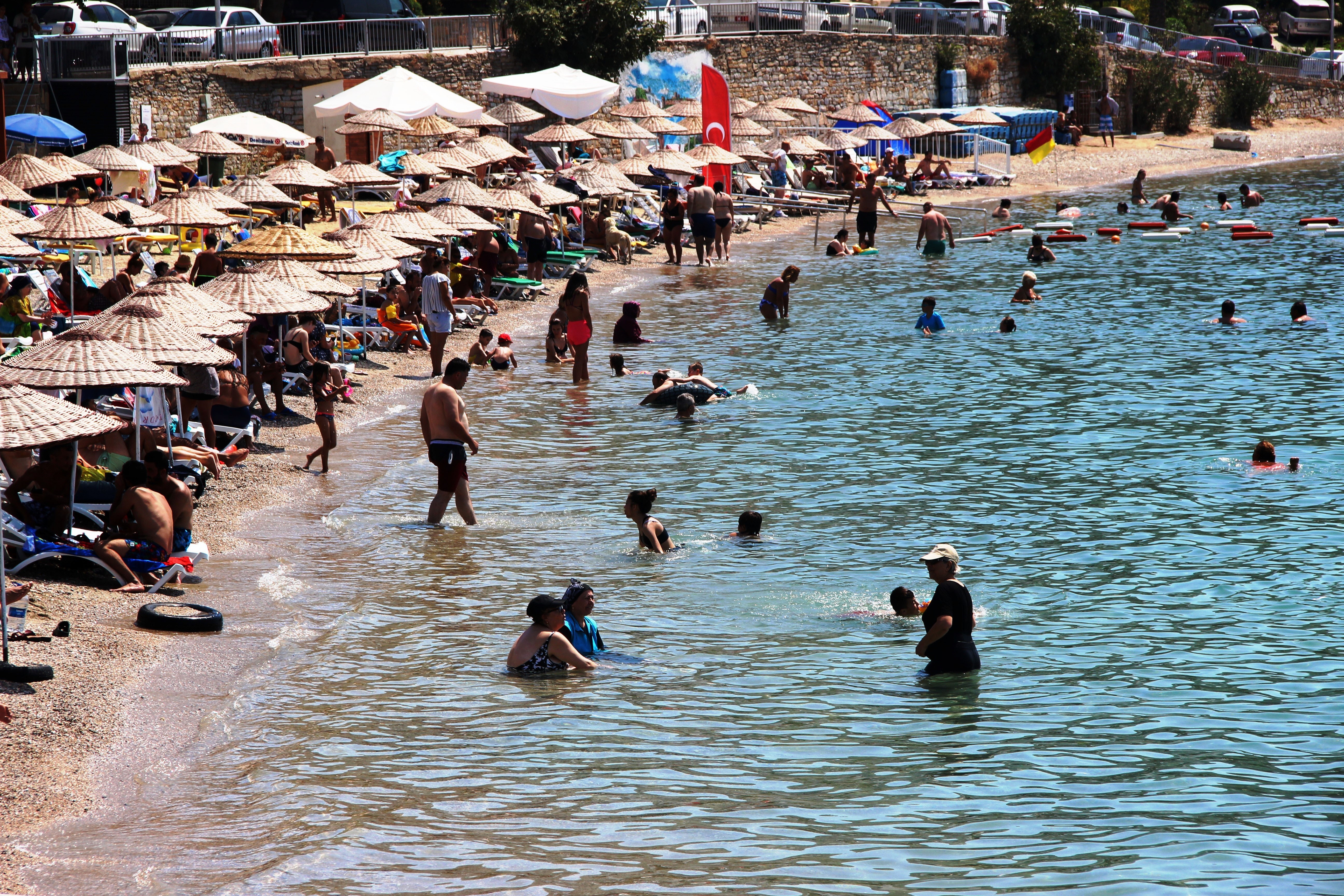 Bodrum'a bayramda havadan, karadan ve denizden turist yağacak