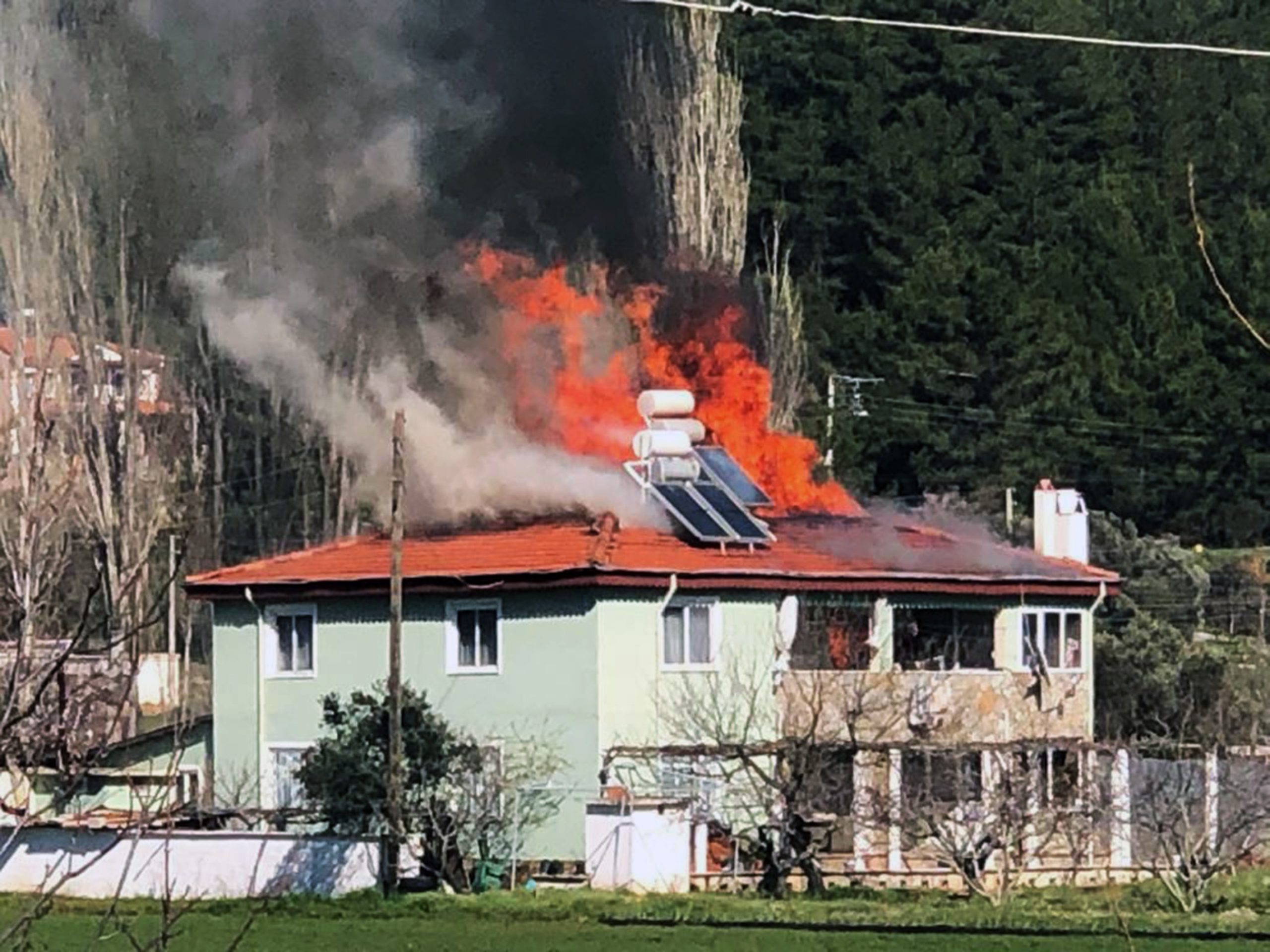 Menteşe’de ev yangını