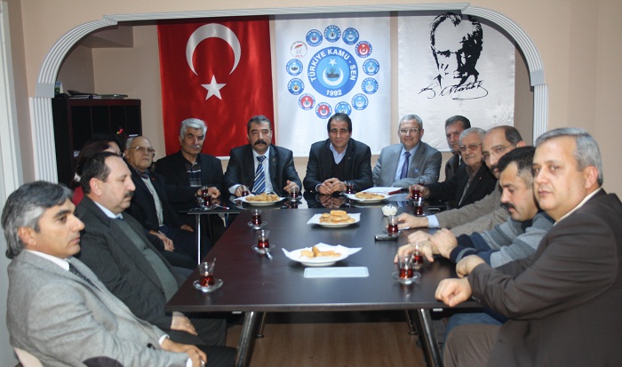 Somay, çalışmalarına STK’lardan başladı