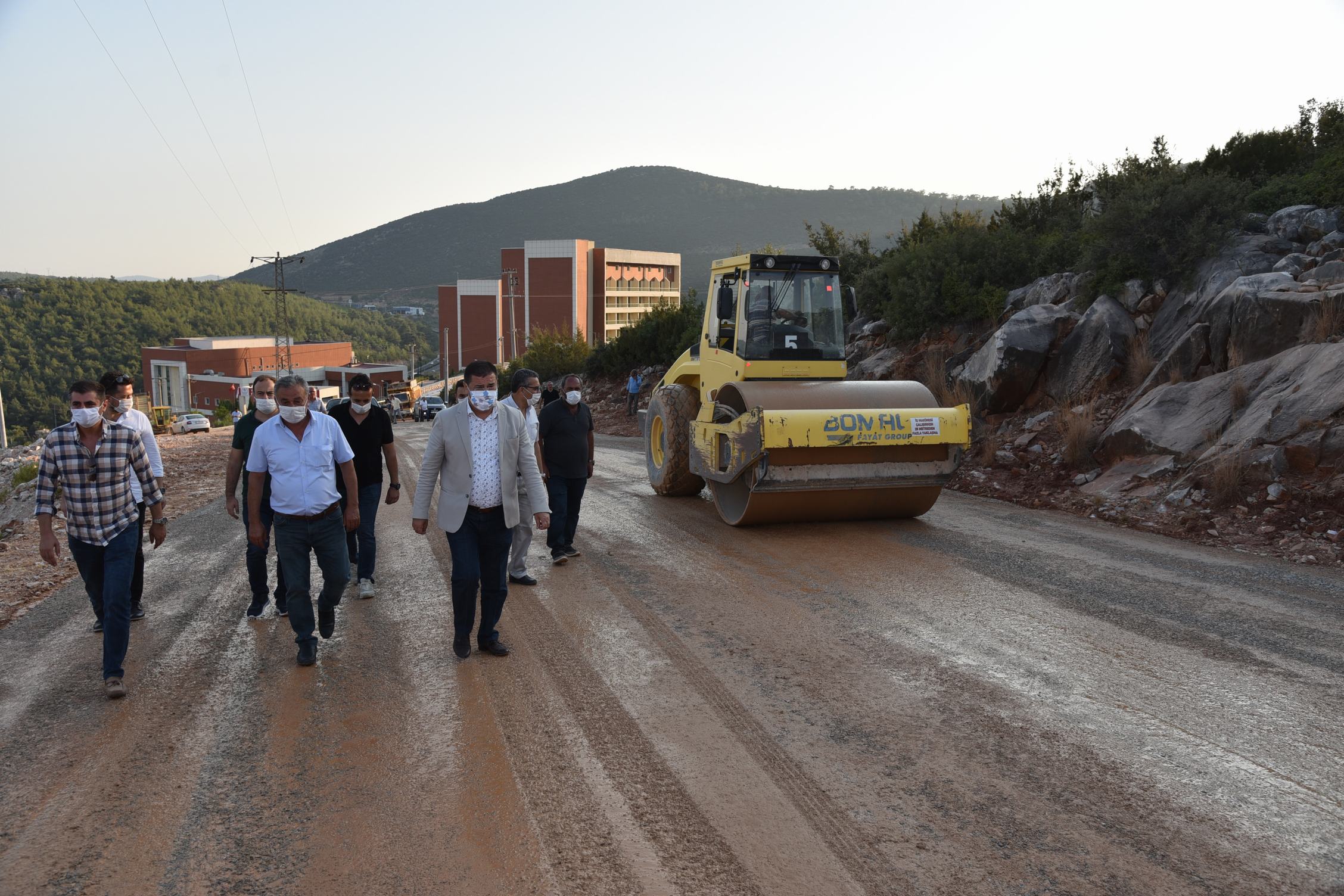 Yeni hastane için yol çalışmaları hızlandı