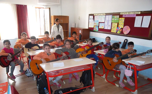 Akyaka’da Gitar Kursu açıldı