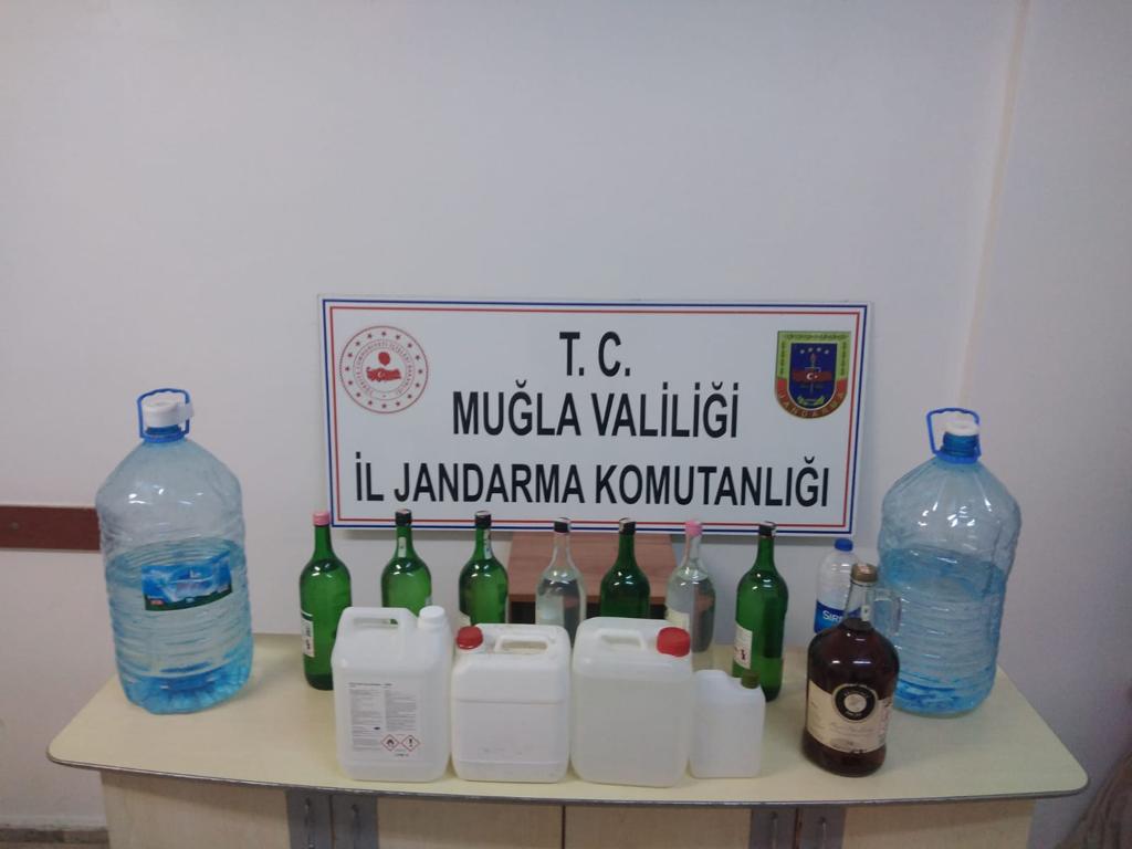 Muğla'da 135 litre sahte içki ele geçirildi