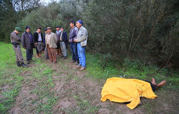 Kuzusunu kurtarmak isterken öldü