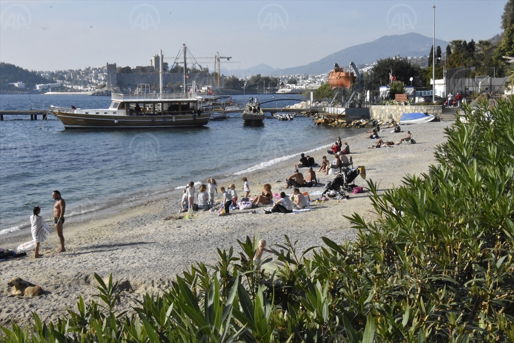 MUĞLA SAHİLLERİNDE SICAK HAVA