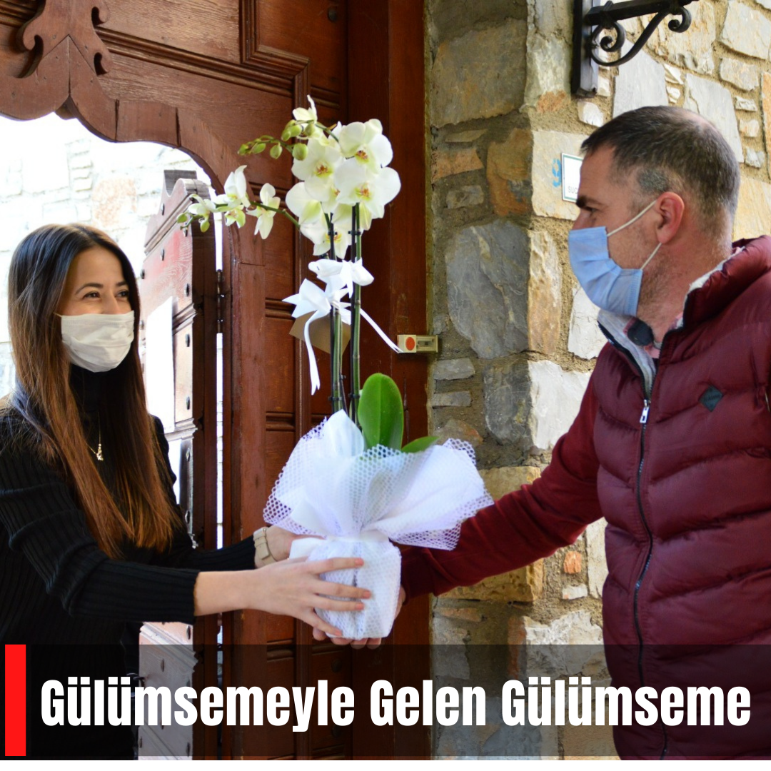 Gülümsemeyle Gelen Gülümseme