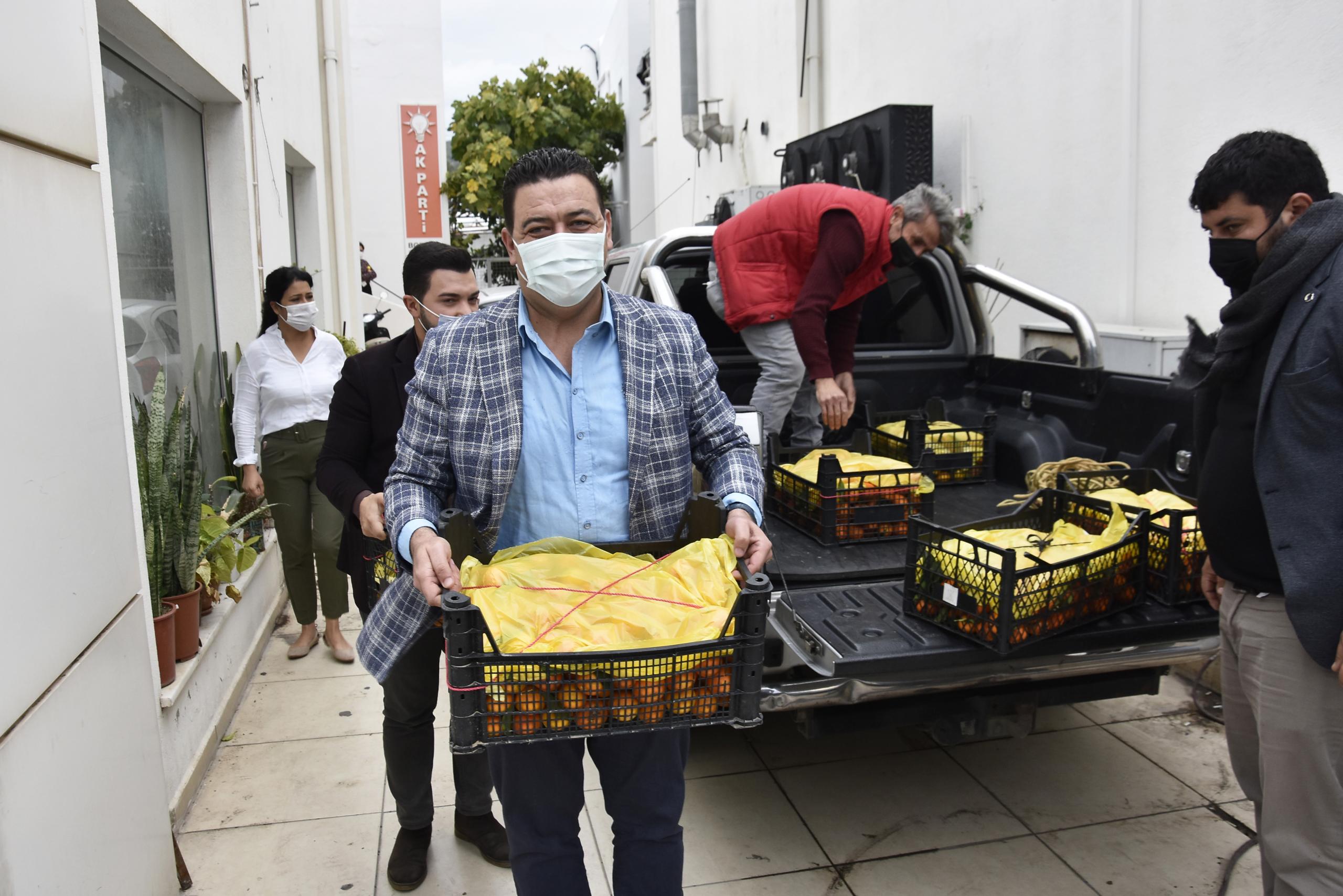 Evlat nöbetindeki annelere mandalina gönderildi