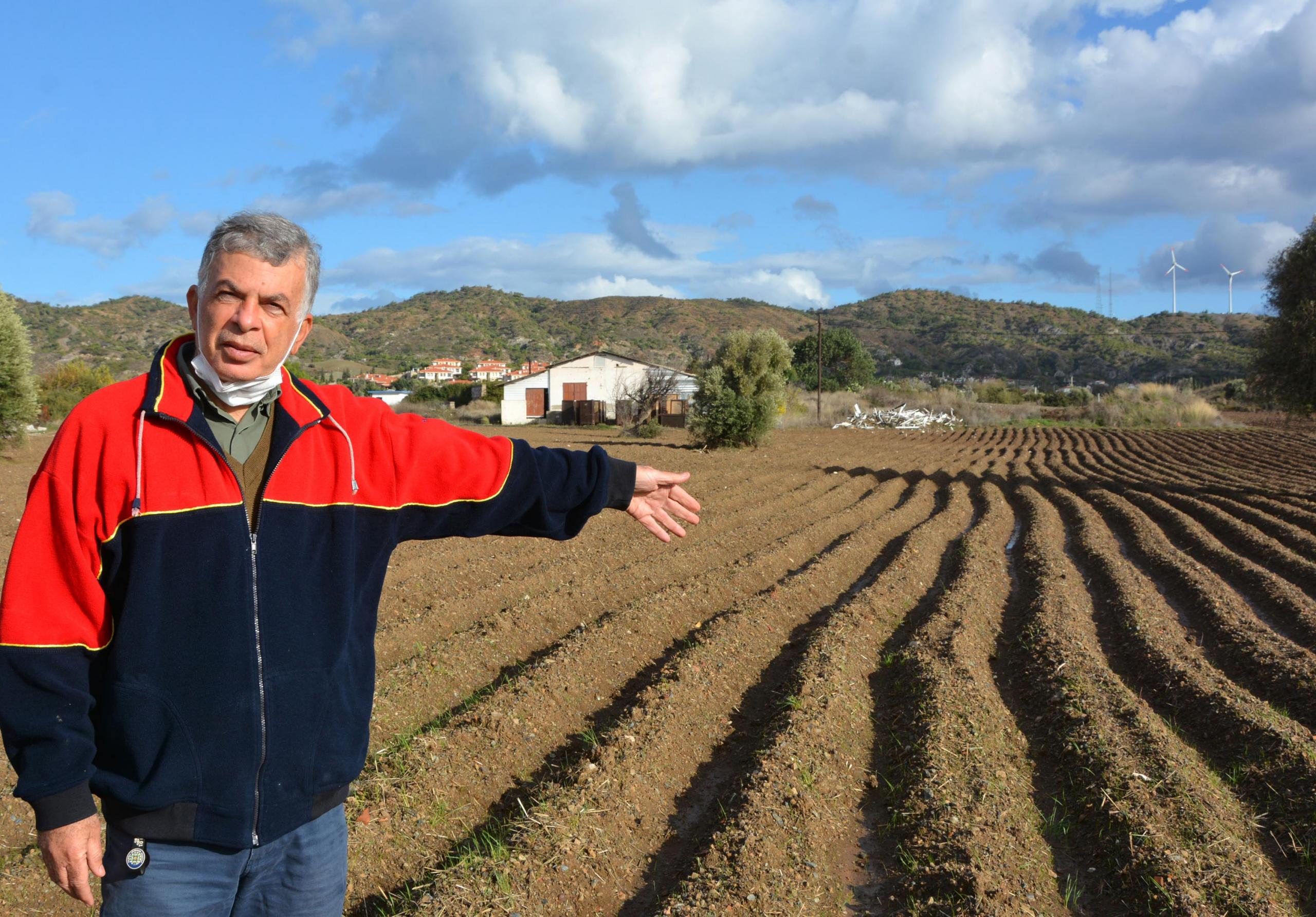 Köylüler yerel tohum sahasını patates tarlasına çevirdi