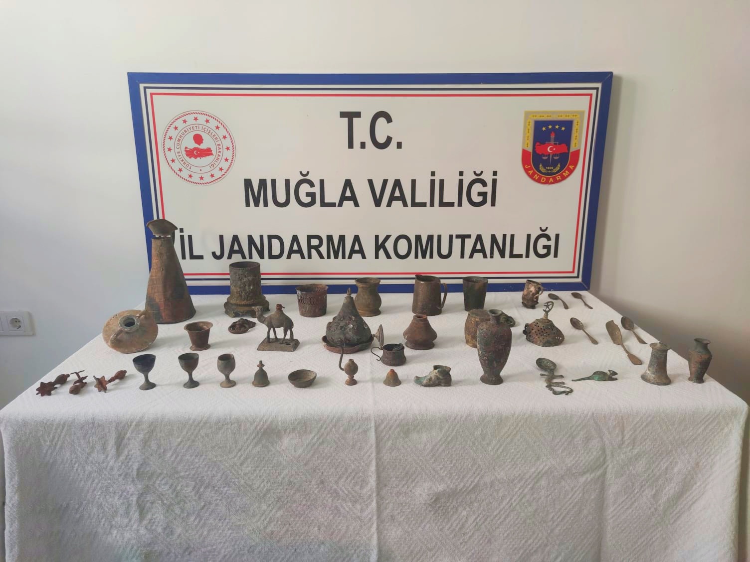 Tarihi eser kaçakçısına baskın