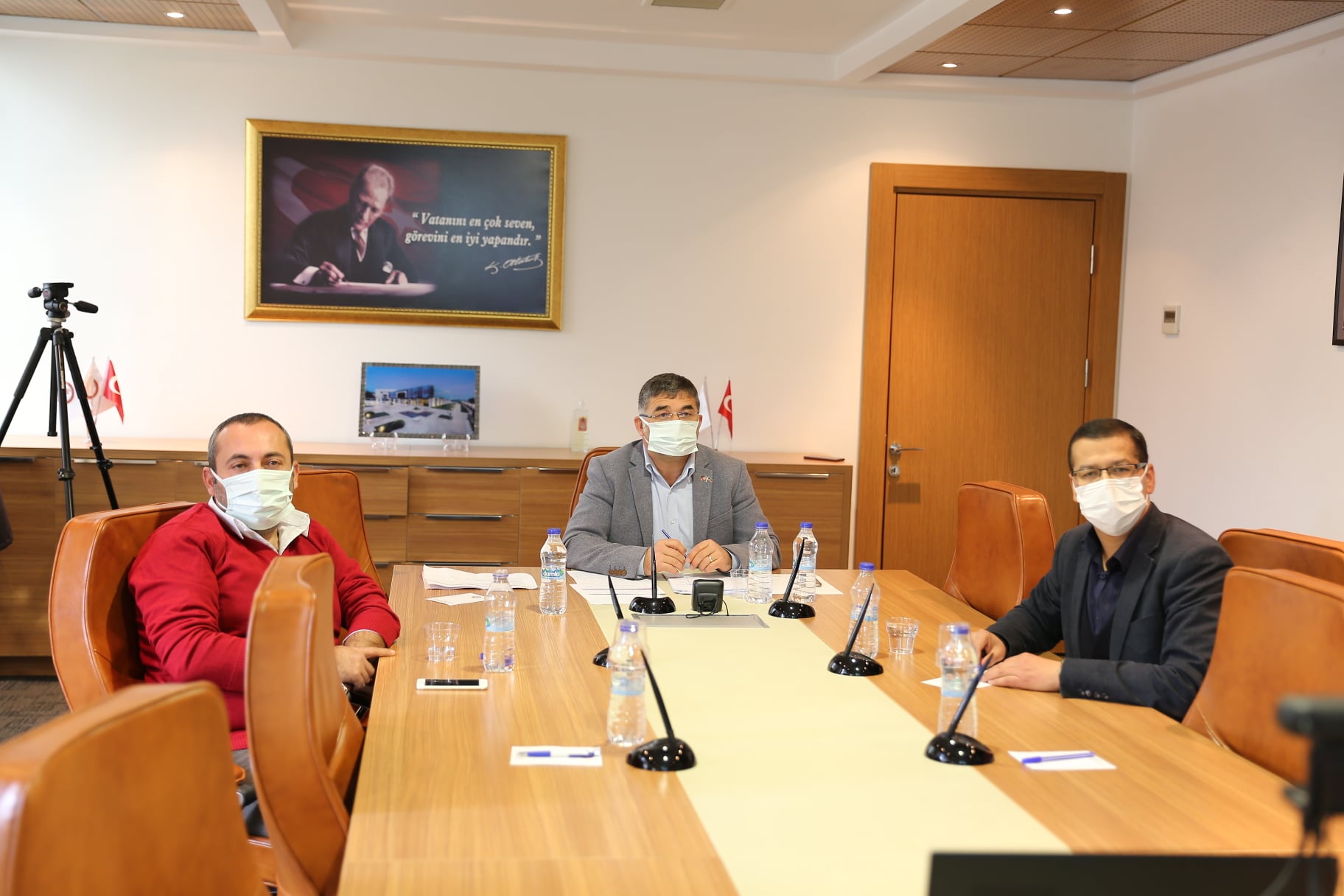  “GELECEĞİMİZ İÇİN OKULLAR AÇIK KALMALIDIR”