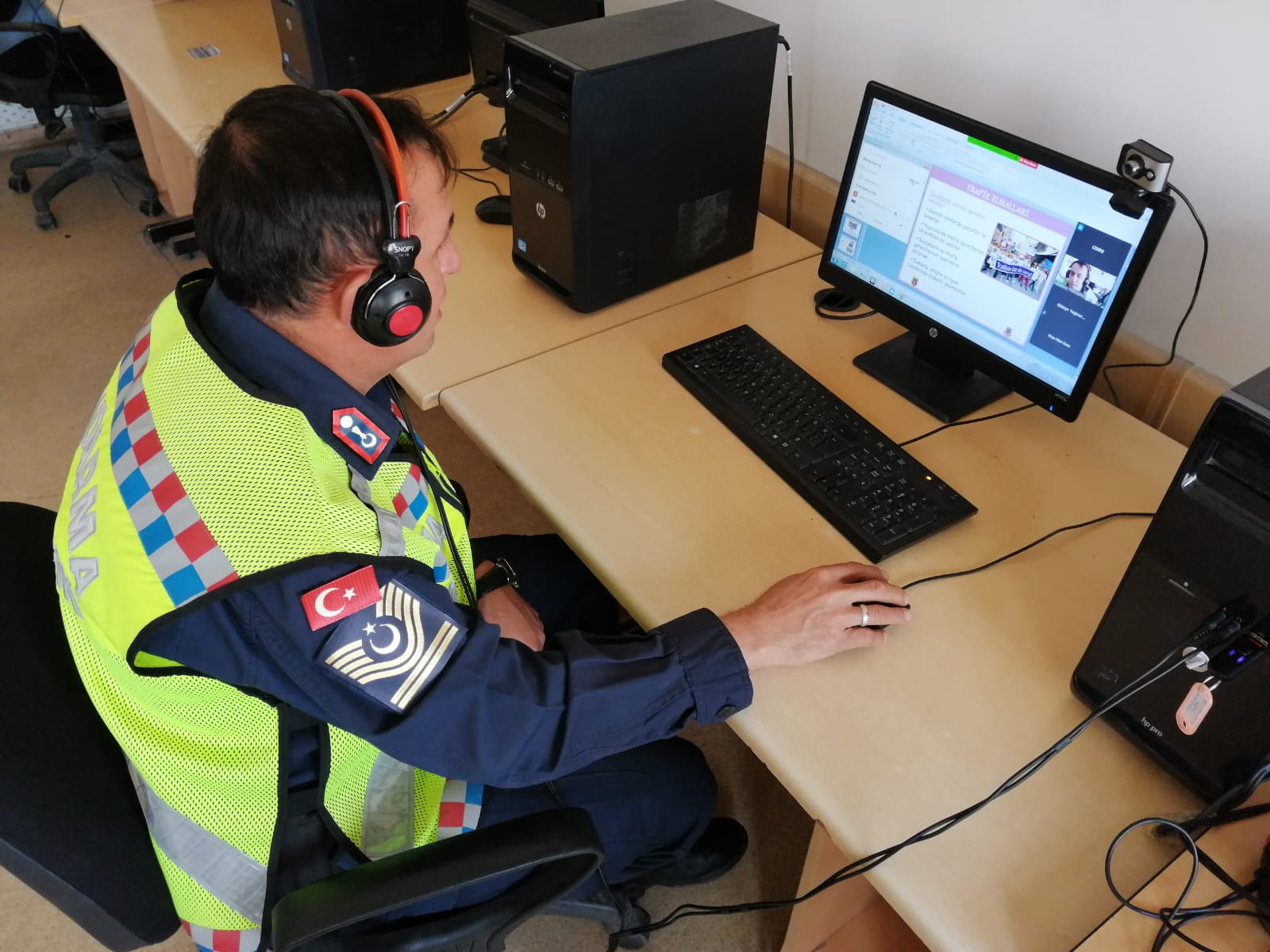 Öğrencilere uzaktan trafik eğitimi