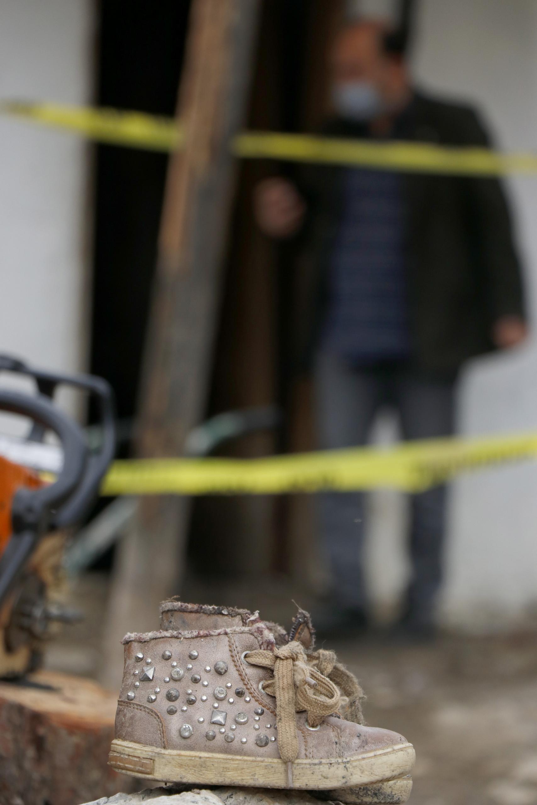 Evde çıkan yangında 2 yaşındaki çocuk öldü