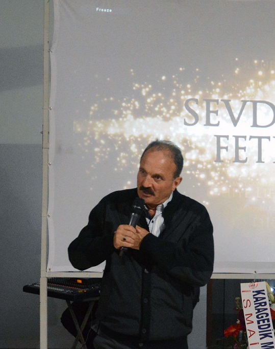 “Başbakanın afişleri arkasına sığınıyorsun”
