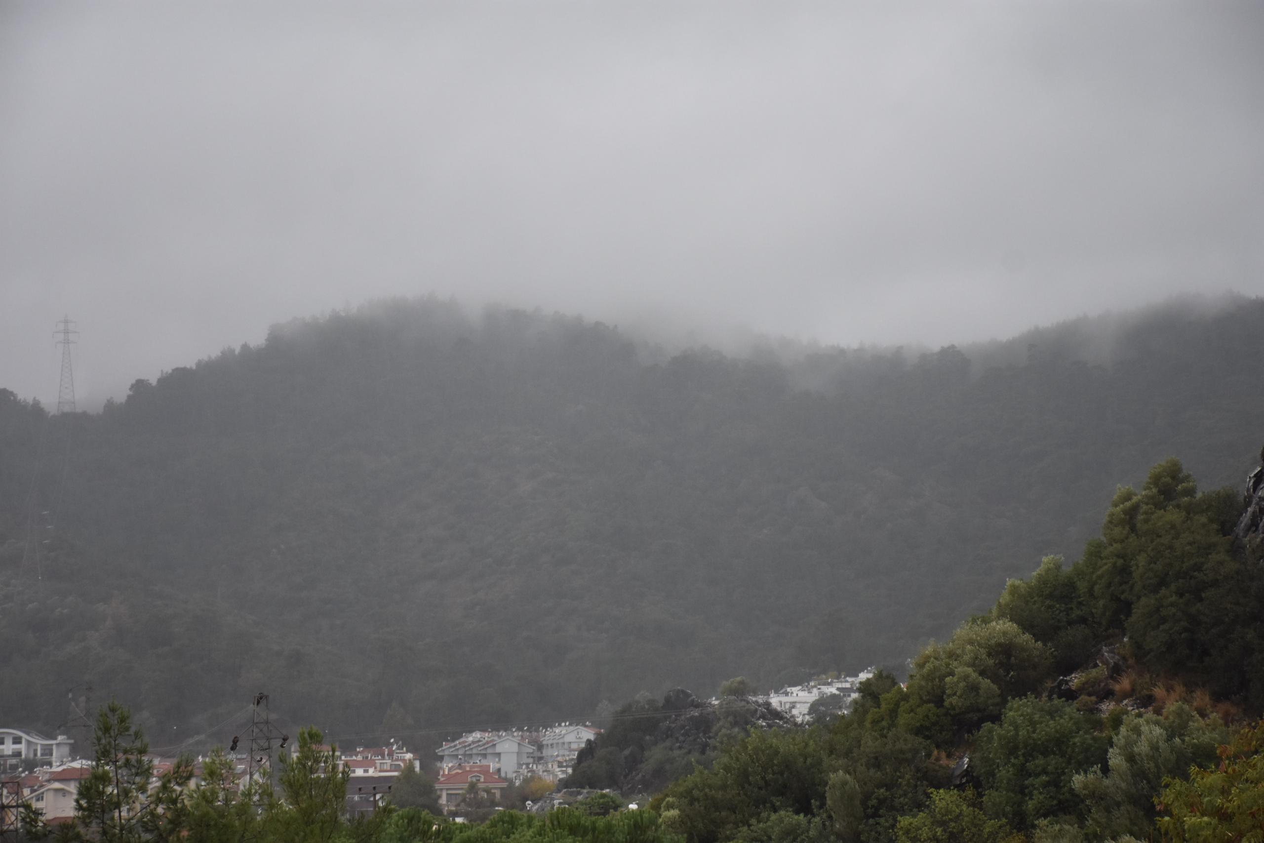 Kuvvetli sağanak etkili oldu