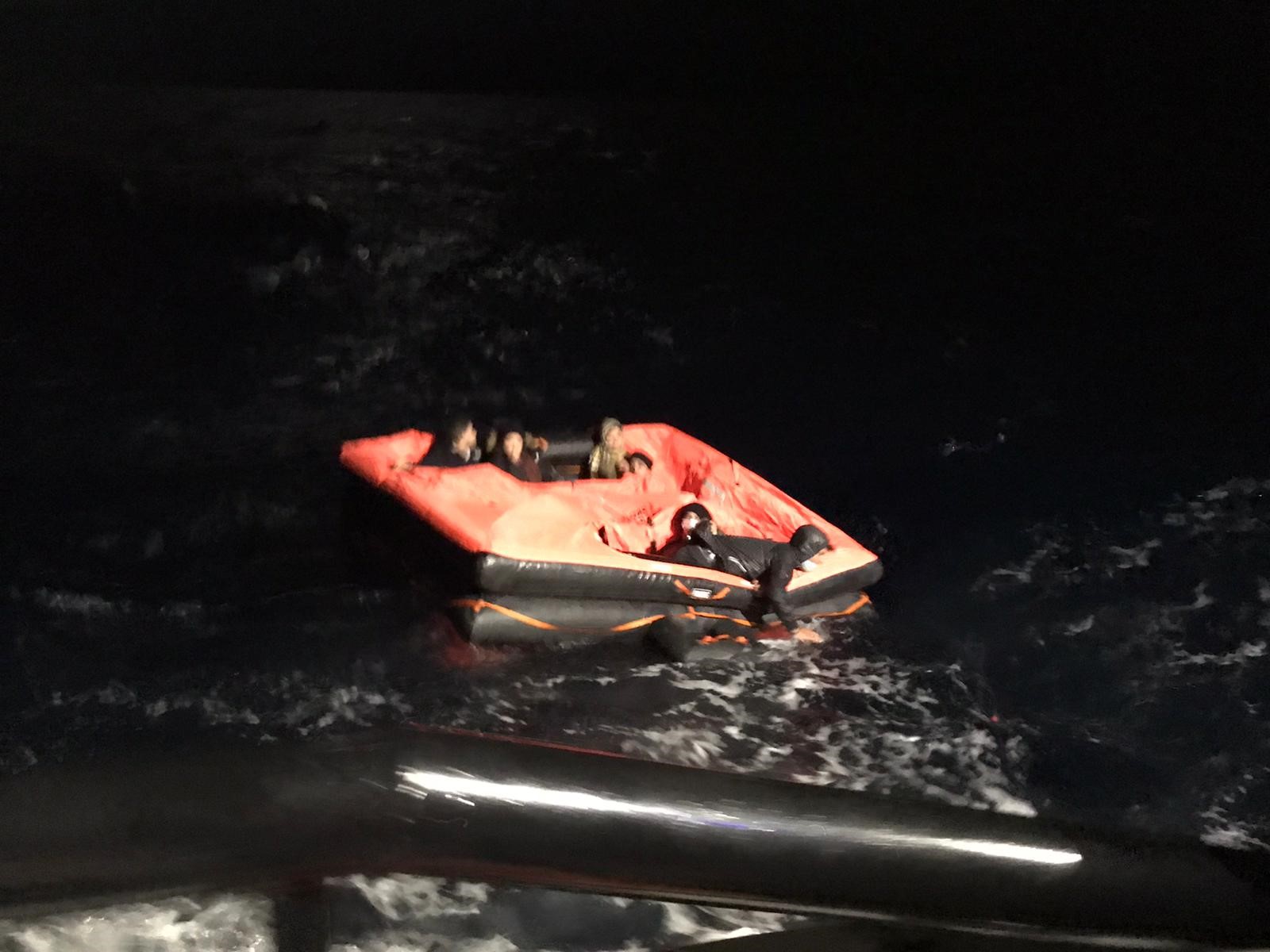 Düzensiz göçmenler kurtarıldı