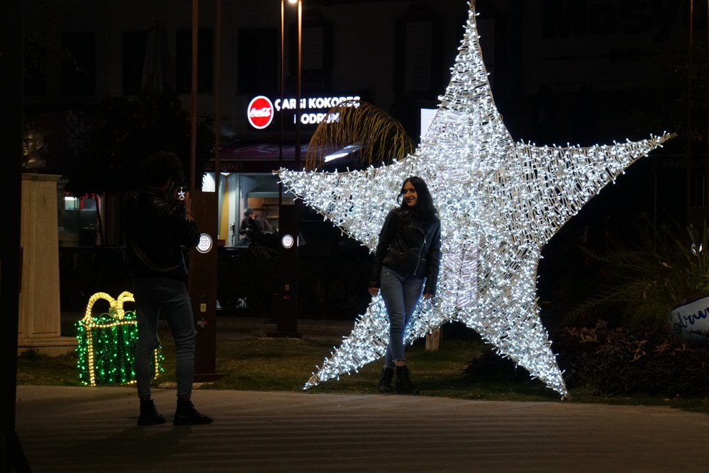 BODRUM BELEDİYE MEYDANI IŞIL IŞIL
