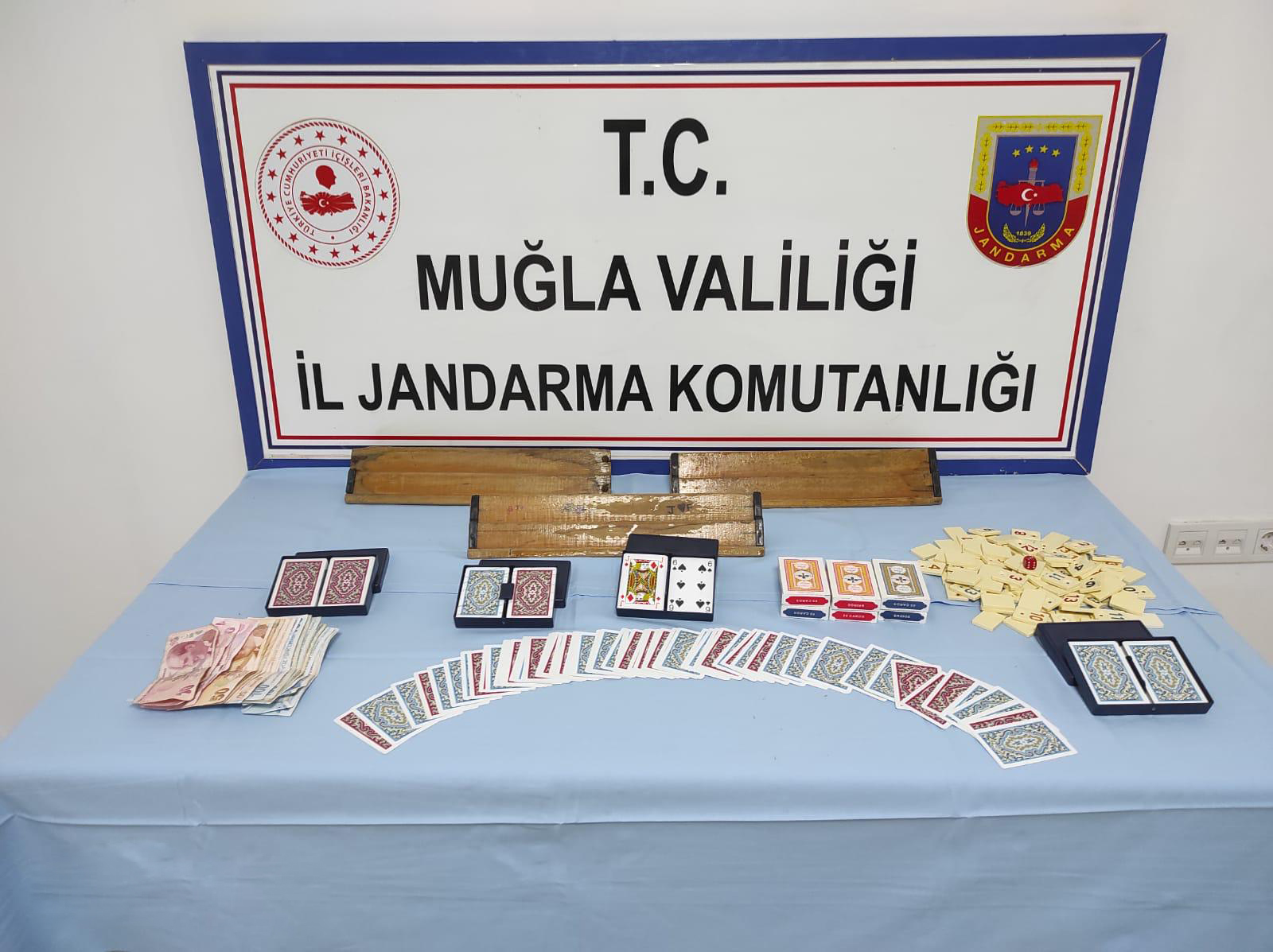 Kumar oynayan 9 şahsa,  39 bin 375 TL idari yaptırım