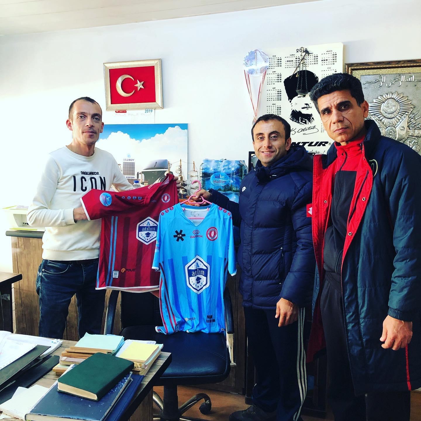 İŞ ADAMI HALİT SUNGUR’DAN EGE YILDIZLARINA DESTEK
