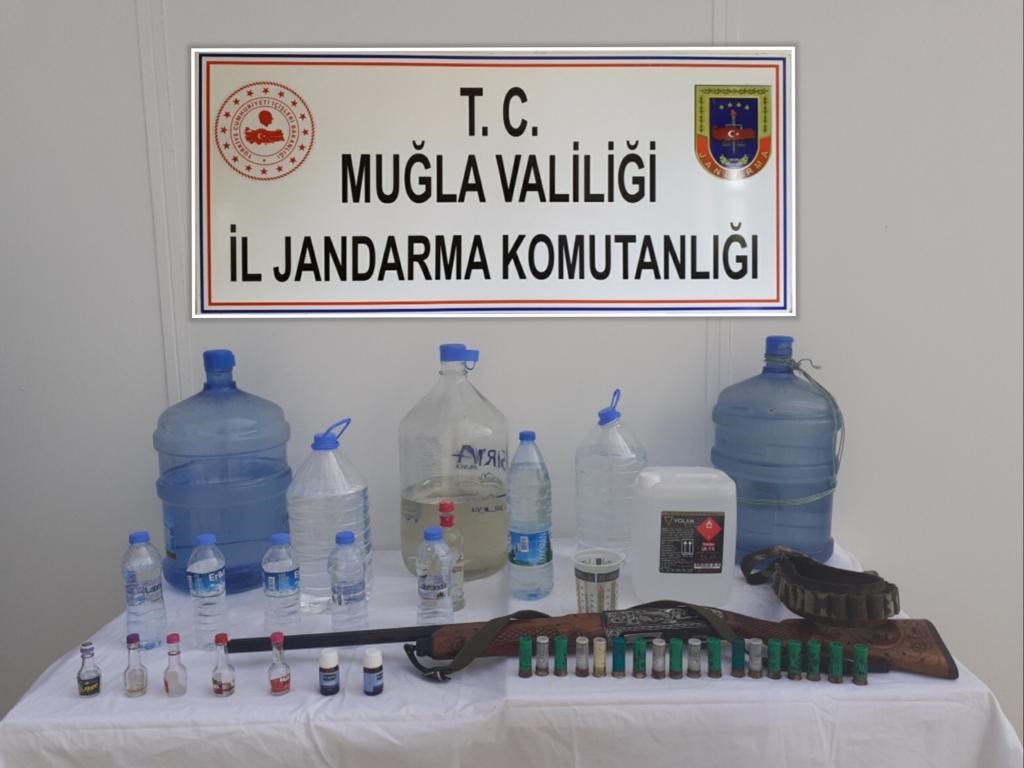 Milas’ta kaçak içkiye geçit yok