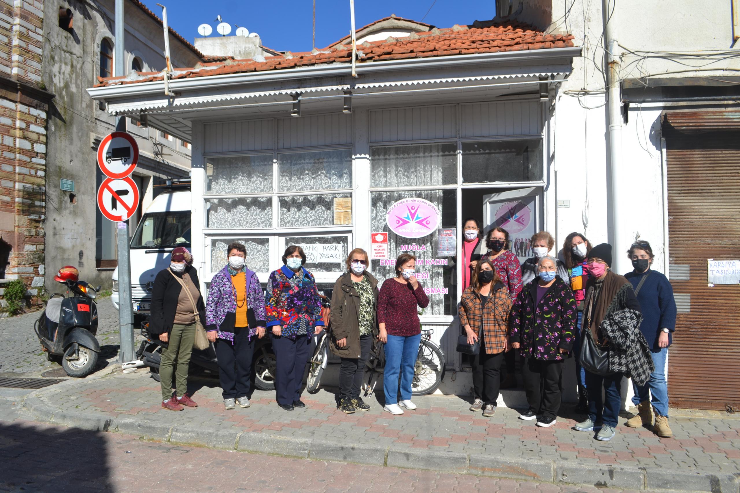 “EKONOMİDEN EMEKÇİLER ETKİLENİYOR”