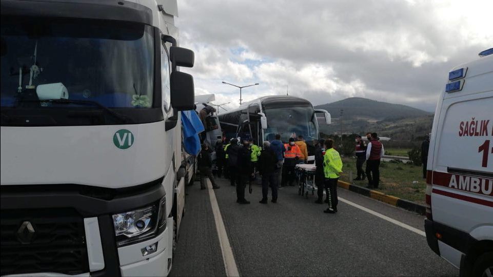 BAYIR’DA FECİ KAZA