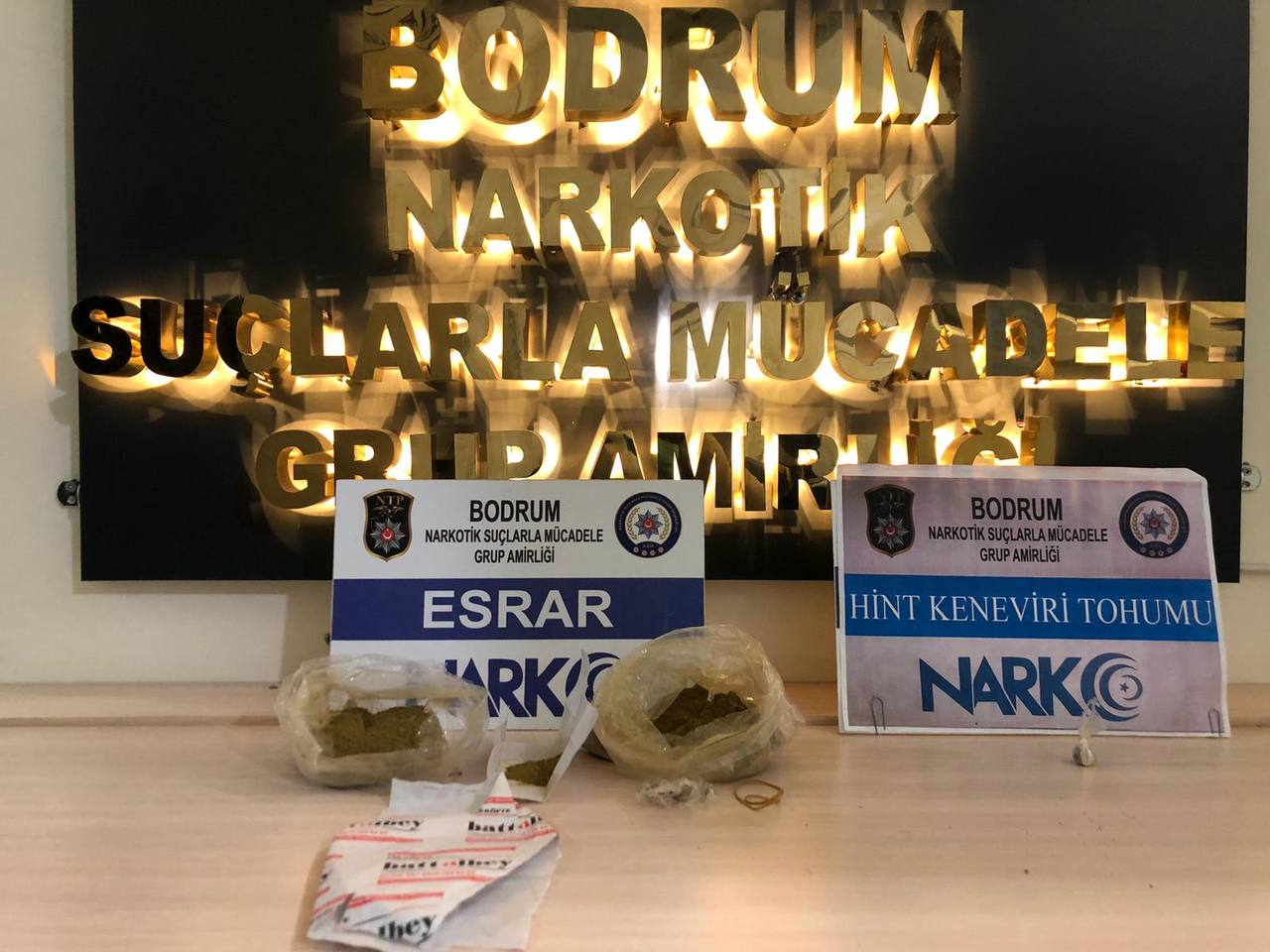 uyuşturucu operasyonunda yakalanan 10 zanlıdan 4'ü tutuklandı