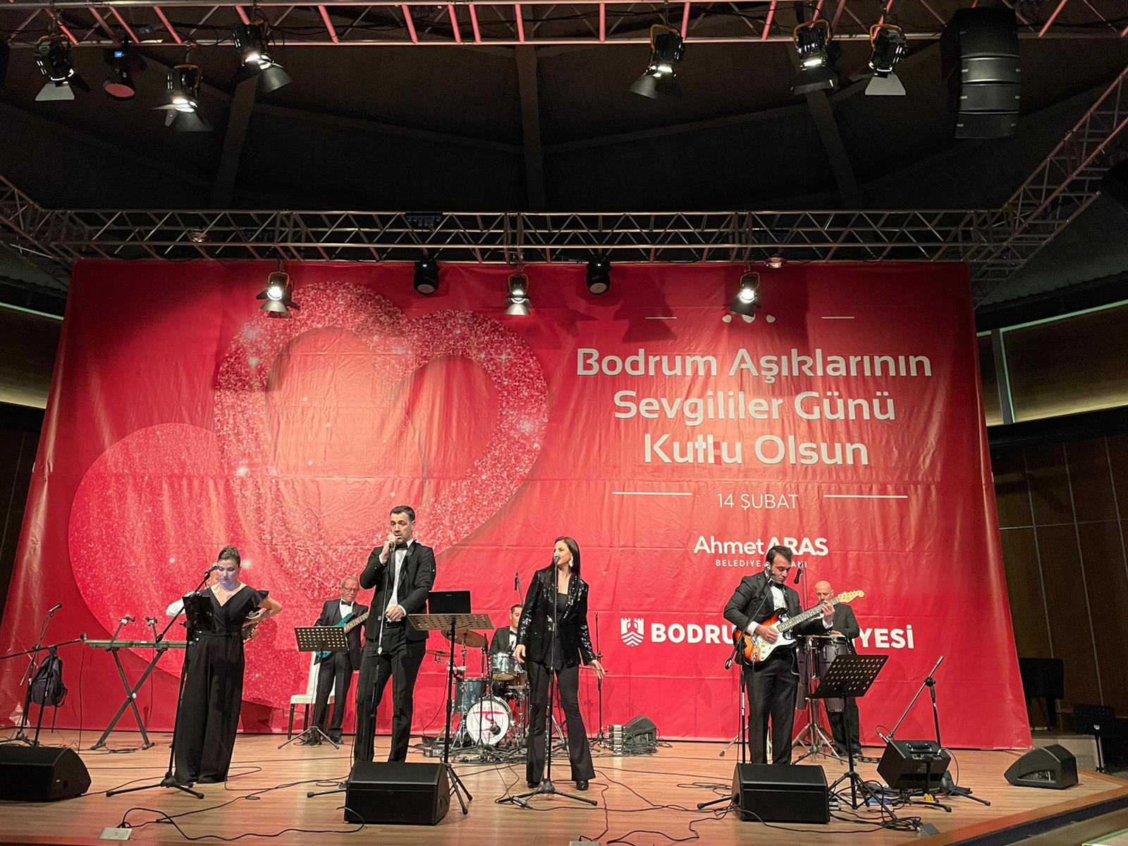 Bodrumlu müzisyenler "14 Şubat Sevgililer Günü" program çekimlerine katıldı