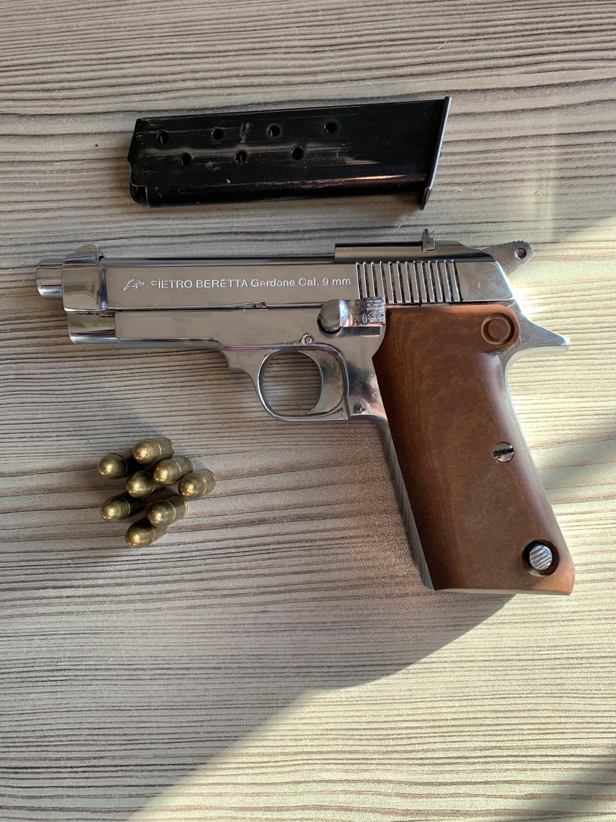 Fethiye'de ruhsatsız tabanca ele geçirildi