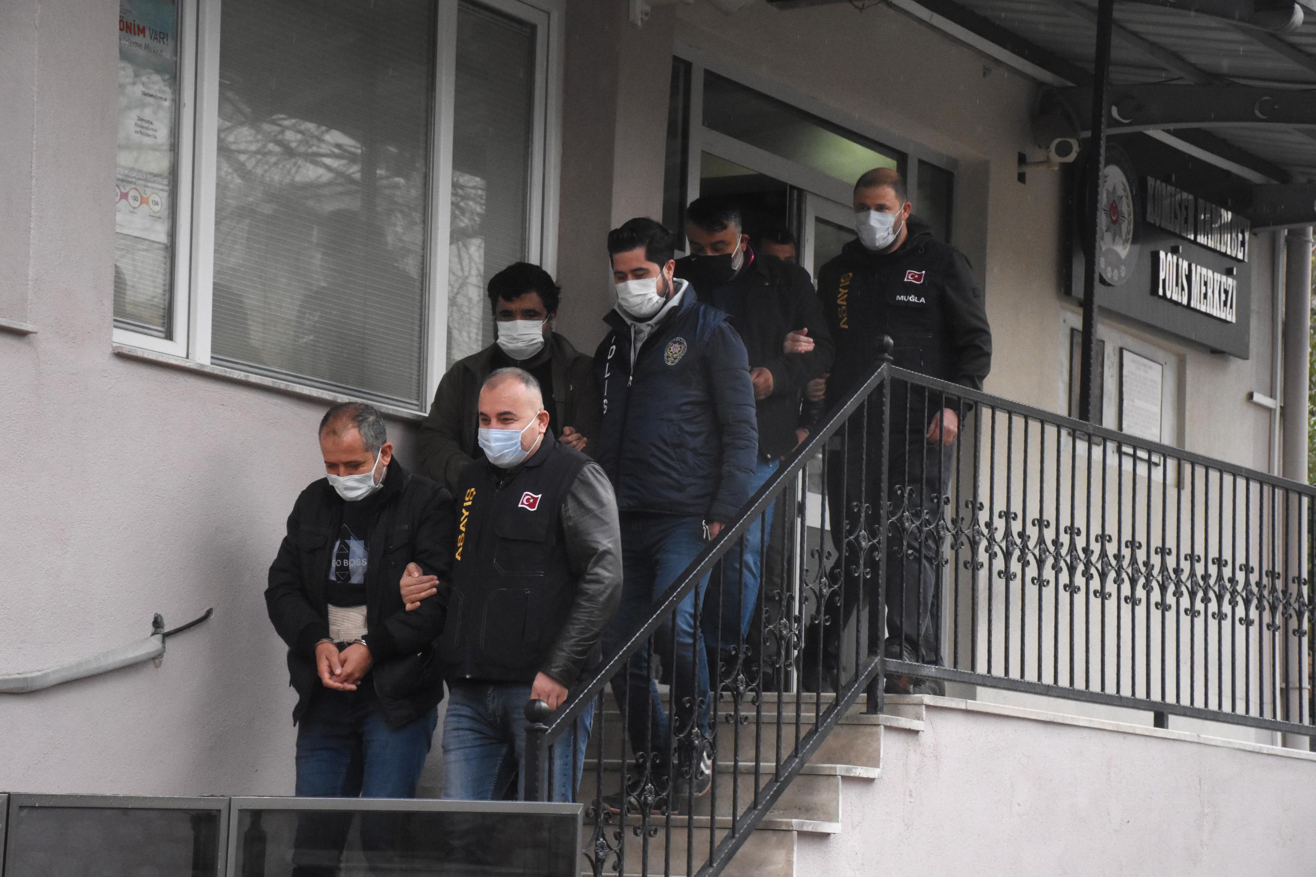 otomobil hırsızlığı operasyonunda 11 şüpheli yakalandı