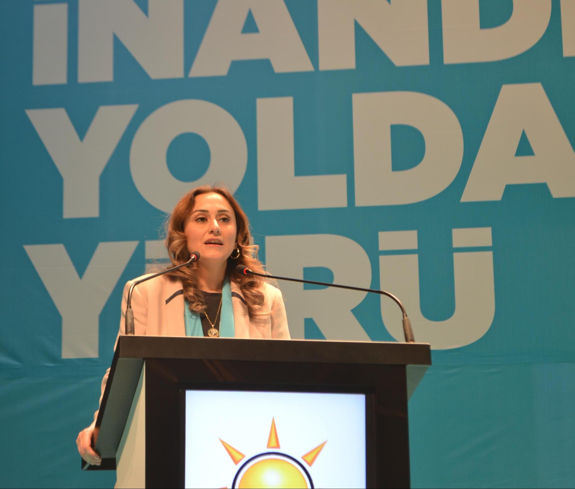 AK KADINLARDA DOĞRU DÖNEMİ