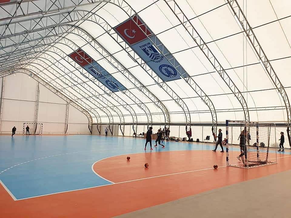 YALIKAVAKSPOR, YENİ SALONDA ANTRENMANLARINA BAŞLADI