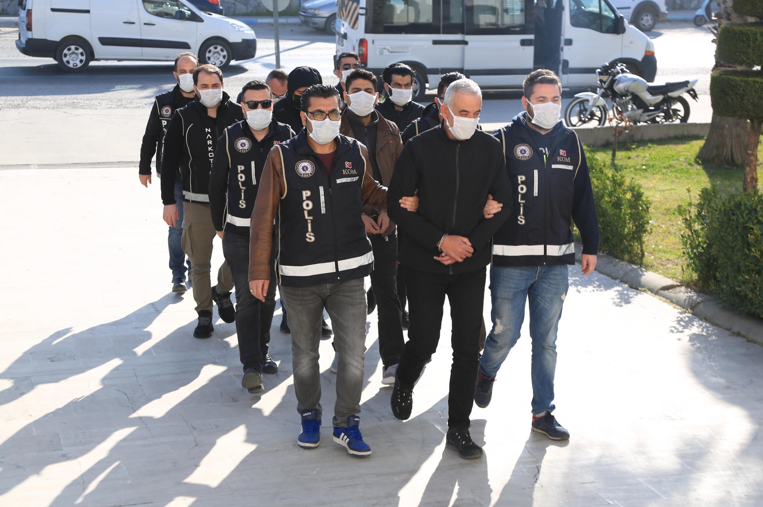 "rüşvet" operasyonunda 2 kişi tutuklandı