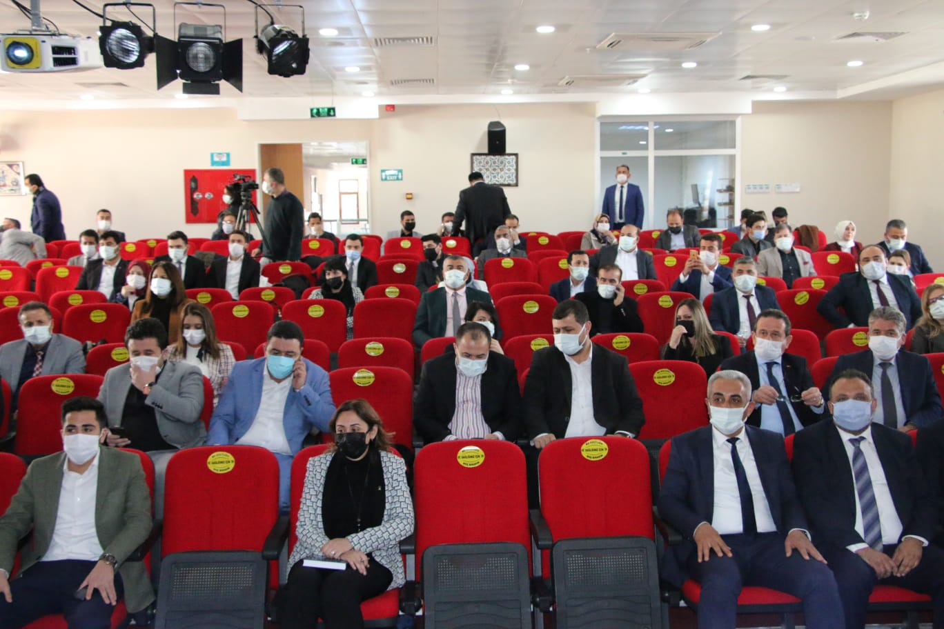 AK PARTİ’DEN AİLE BULUŞMASI