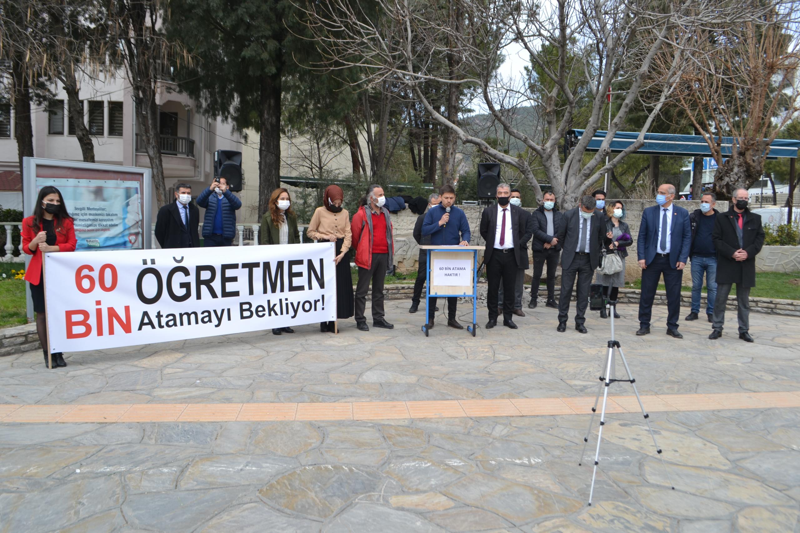 ÖĞRETMENLER ATAMA BEKLİYOR