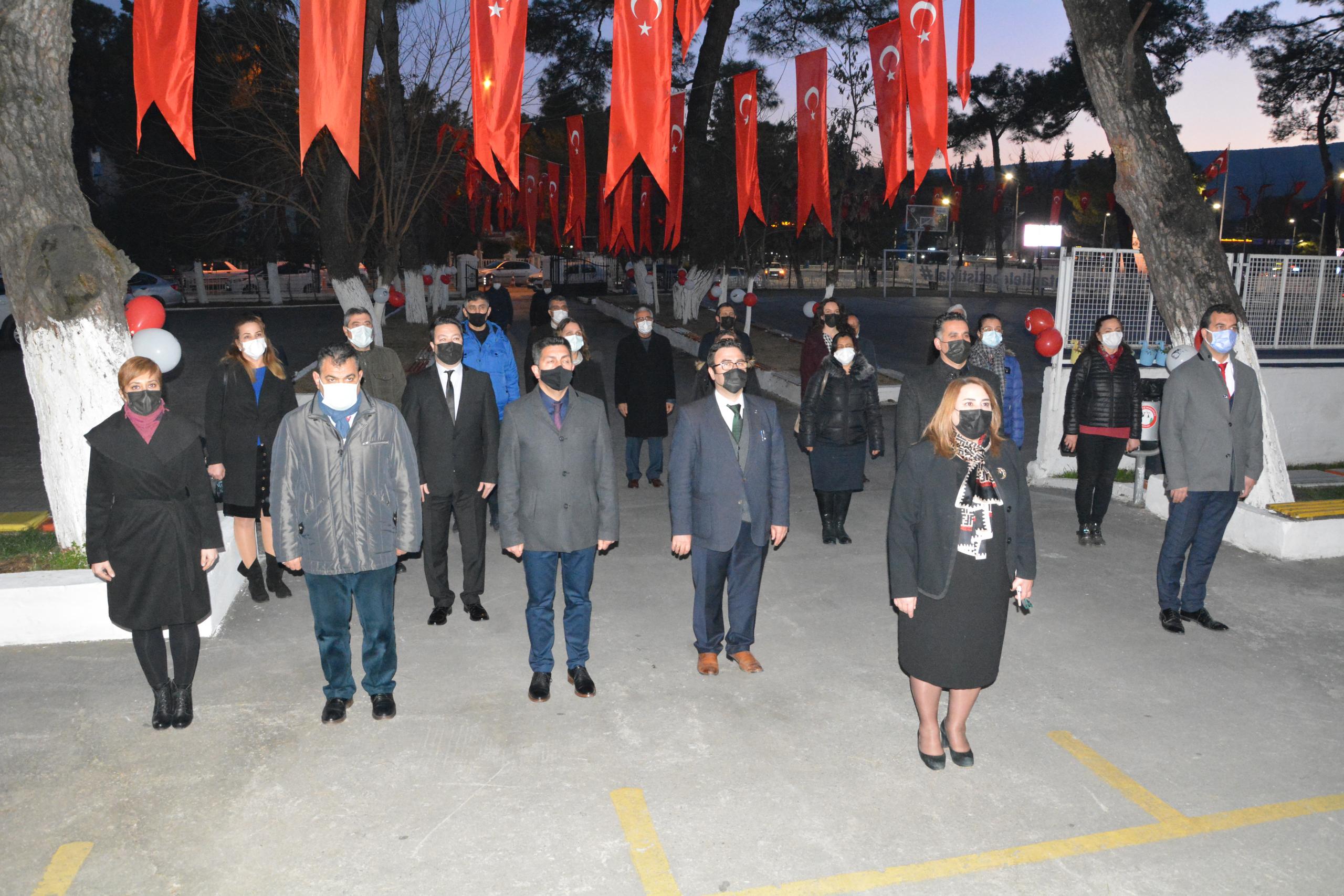 MUĞLA’DA 19.21’DE İSTİKLAL MARŞI OKUNDU